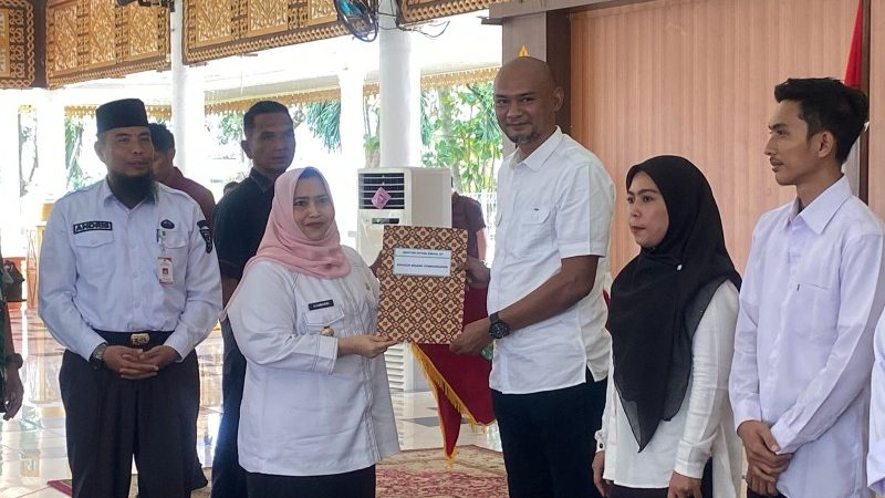 Bupati Bengkalis Penyerahan 318 SK Pendamping Desa&nbsp; Se-kabupaten Bengkalis