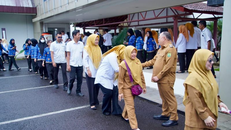 Pamit dengan Haru, Pj Bupati Muba Sampaikan Pesan Perpisahan di Apel Terakhir
