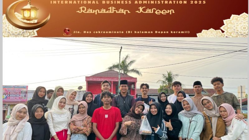 Ketua BEM Hadiri Bazar Ramadhan Program Studi Administrasi Bisnis Internasional, Mendorong Semangat Wirausaha