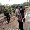 Warga Keluhkan Jalan Lintas Kotalama – Muaradilam Rusak Parah