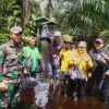LMR Bersama Karang Taruna Desa Pekan Tua Kec Kempas Salurkan Bantuan Terdampak Banjir