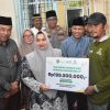 Safari Ramadhan Sambangi Warga Rupat, Bupati Kasmarni Serahkan Sejumlah Bantuan