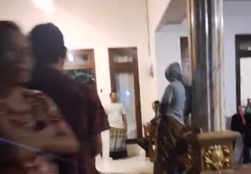 Penggerebekan di Rumah Mantan Istri Kades Kutogirang Mojokerto Jadi Sorotan
