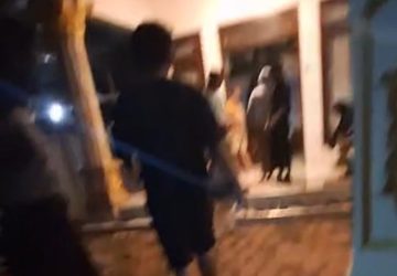 Aksi Penggrebekan di Kutogirang Mojokerto, Saksi Ungkap Sudah Direncanakan?