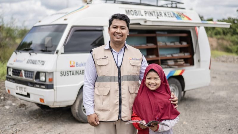 Beasiswa dari Bukit Asam Membawa Dian Terbang Menggapai Prestasi