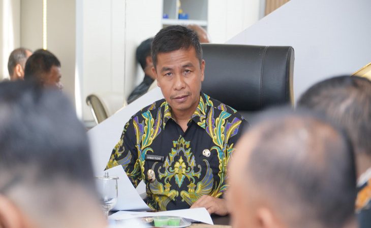Warga Senama Nenek Digotong Jenasah, Bupati Kampar Turut Berdukacita dan Evaluasi Penggunaan Ambulance