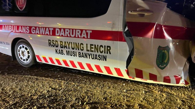 Gerak Cepat Pemkab Muba Selamatkan Sopir, Perawat, dan Pasien Ambulans RS Bayung Lencir Pasca Kecelakaan