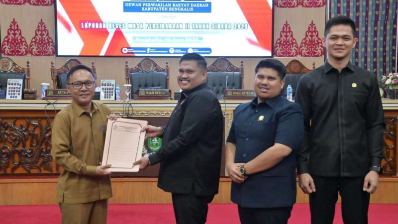 Bupati Bengkalis Terima Laporan Reses Anggota DPRD