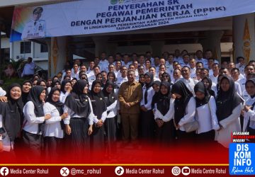 Pemkab Rohul Serahkan SK 1.461 PPPK Tahap I Formasi Tahun 2024