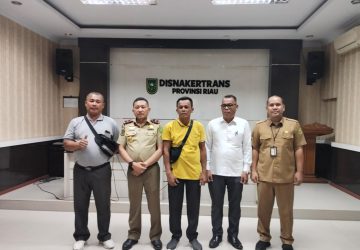 Herman Zai Minta Kop Surat, Stempel Disnakertrans Rrovinsi Riau Dihargai Oleh Pengusaha