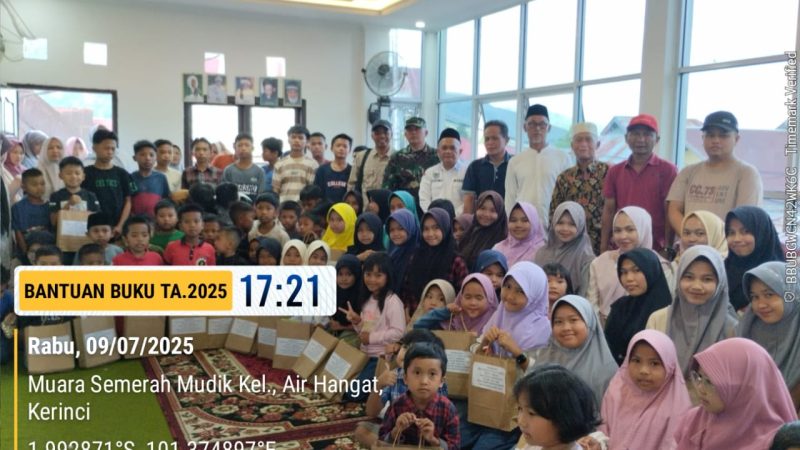 Pemdes Muara Semerah Mudik Salurkan Bantuan Alat Tulis dan Hadiah untuk Siswa Berprestasi