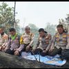 Doa Minta Hujan, Polres Rohul Beserta Tim Pemadam Optimis Berjuang Padamkan Karhutla di Desa Marga Mulya