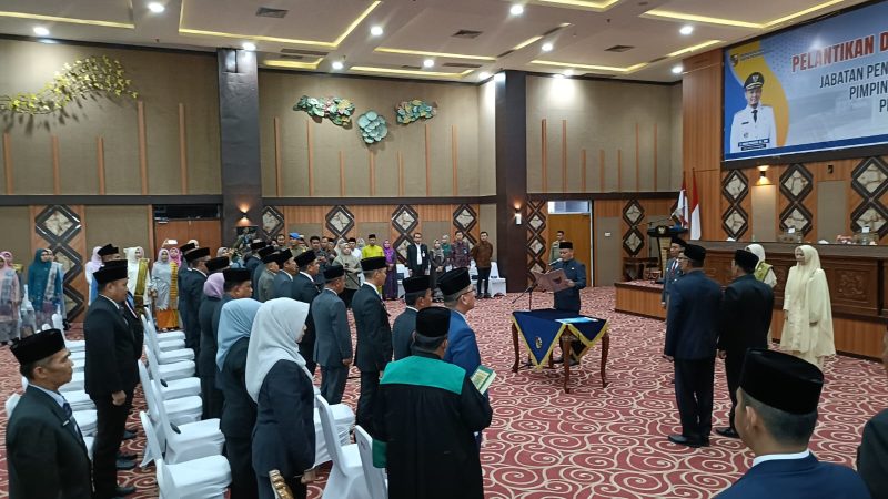 Wako Agung Nugroho Lantik 27 Pejabat Eselon II, Di Ruang lingkup Pemkot Pekanbaru