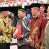 Pemkab Bengkalis Berikan Cenderamata Kepada Pejuang dan Perancang Lambang Kabupaten Bengkalis
