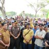 Ketegangan di Desa Bangun Jaya Makin Memanas, Warga Demo di Kantor Bupati Rohul