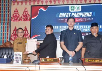 Bupati Bengkalis Terima Laporan Reses Ke-III Anggota DPRD tahun 2025