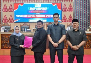 Hadiri Rapat Paripurna Ranperda Perubahan APBD, Bupati Harapkan Pelaksanaan Program dan Kegiatan Dapat Berjalan Lebih Maksimal