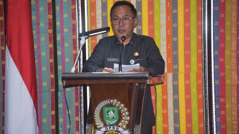 Bupati Bengkalis, Dengarkan dan Beri Jawaban Pandangan Umum Fraksi tentang Ranperda APBD-P 2025