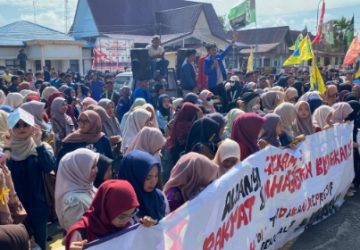Ratusan Mahasiswa Gelar Unjuk Rasa, Mintak Bupati Kadishub Bengkalis Dicopot dari jabatannya