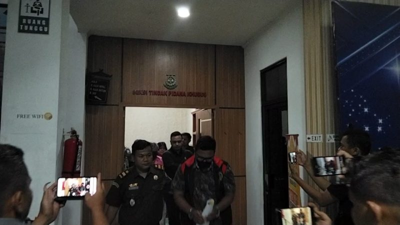 Kejari Rohul Tetapkan Tiga Orang Tersangka Korupsi Pupuk Bersubsidi, Negara Rugi Puluhan Miliar Rupiah