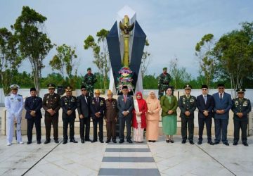 Wakil Ketua I DPRD Inhil Junaidi Hadiri Upacara Hari Pahlawan Tahun 2025