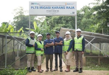 Dukung Aksi Iklim Berkelanjutan, PTBA Raih Penghargaan Pembina Desa Proklim 2025