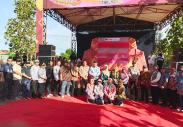 Bupati Muara Enim Resmi Membuka Lomba Bidar Membara Di Danau Cecuho Desa Muara Lawai