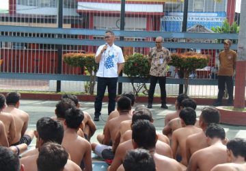 Senam Pagi Jaga Kesehatan WB Lapas Pekanbaru