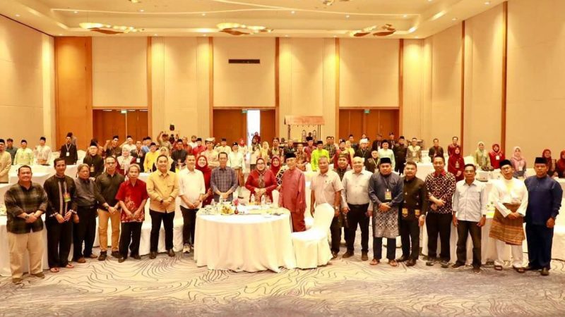 Buka Mubes VIII IWAKUSI, Amsakar Achmad Ajak Pengurus Perkuat Soliditas dan Mandiri
