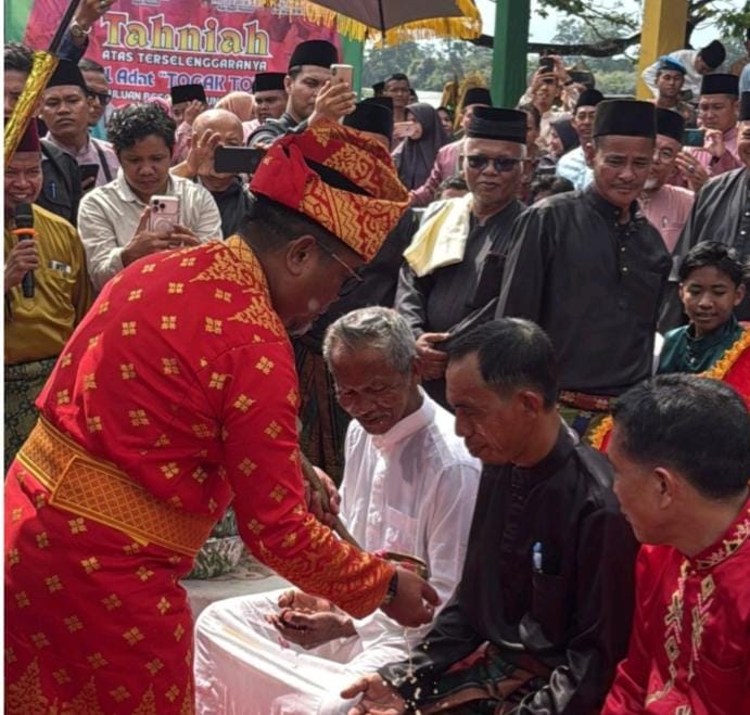 Langgam Jadi Lautan Manusia, Bupati Zukri Buka Festival Togak Tonggol dan Balimau Kasai