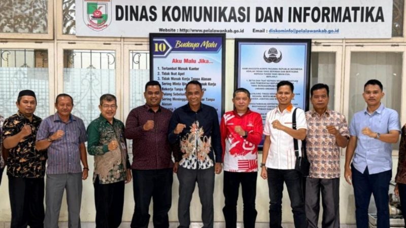 Inovasi ‘Klik Pelalawan’ Jadi Referensi, DPRD Rokan Hulu Sambangi Diskominfo Pelalawan