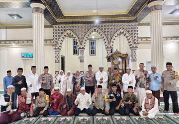 Safari Ramadhan, Kapolsek Tempuling dan Forkopimcam Pererat Silaturahmi serta Sampaikan Pesan Kamtibmas
