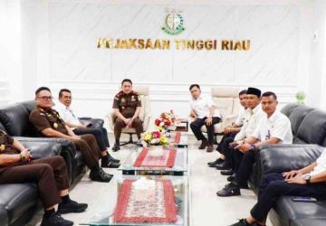 Perkuat Tata Kelola Pemerintahan, Bupati Asmar Temui Kajati Riau Bahas Sinergi Hukum