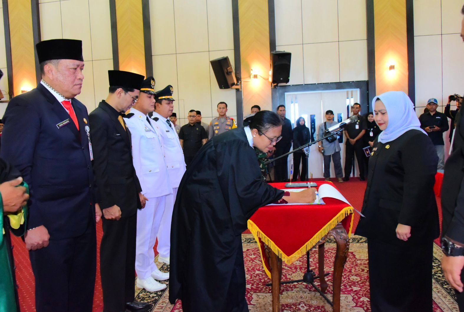 271 Pejabat Dilantik, Bupati Kasmarni Tekankan Jabatan Bukan Sekadar Status