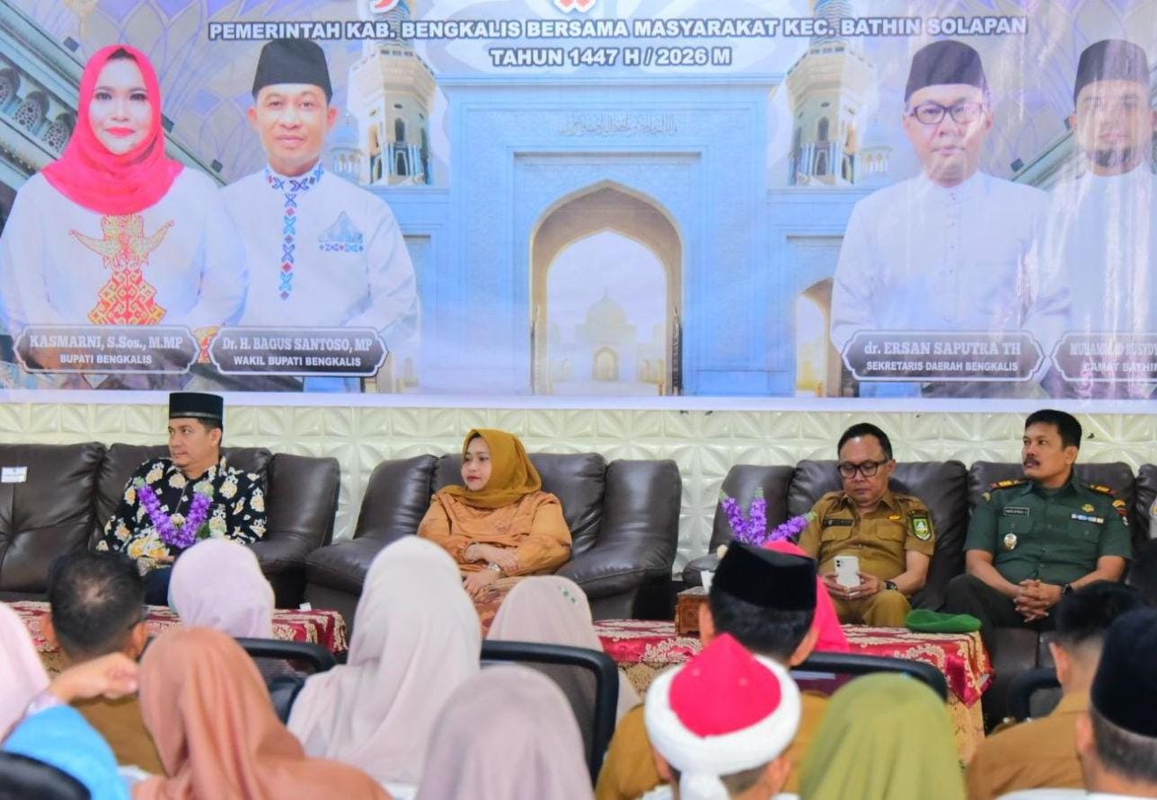 Buka Safari Ramadhan di Bathin Solapan, Bupati Kasmarni Ajak Warga Perkuat Persatuan di Tengah Tantangan Fiskal