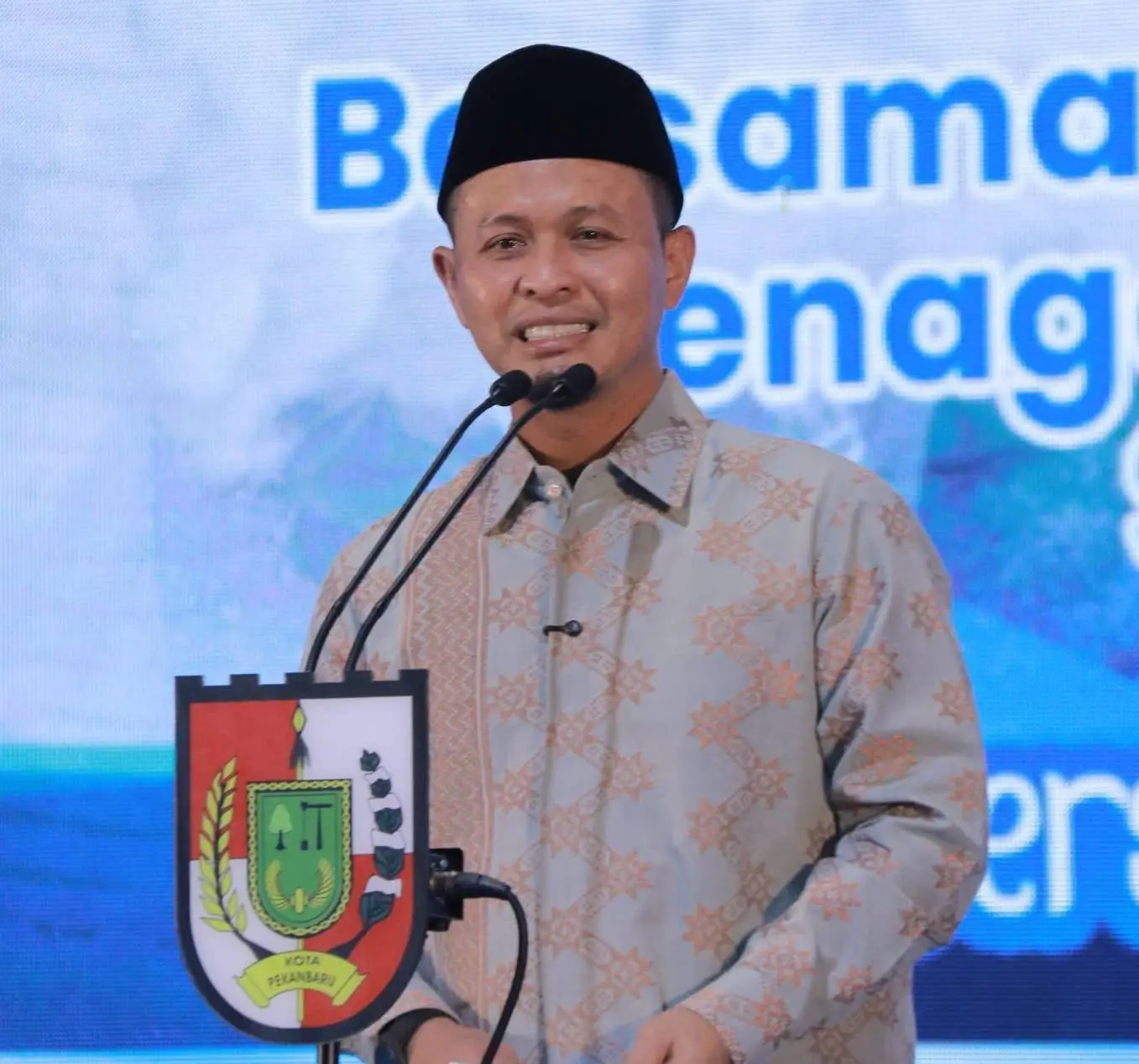 Walikota Pekanbaru Dijadwalkan Salat Id di Lapangan Hang Jebat, Ada Hadiah Dua Tiket Umrah Gratis
