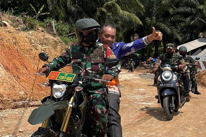 Pj Sekda Pekanbaru dan Tim Wasev Tinjau Capaian TMMD ke-127 di Tenayan Raya