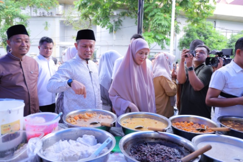 Borong Takjil UMKM, Walikota Agung Nugroho Pastikan Jajanan Pasar Ramadhan Sail Bebas Bahan Berbahaya