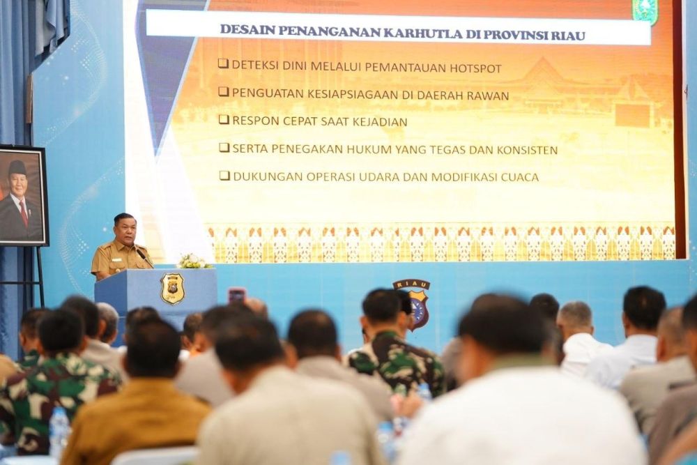 Hadapi Kemarau Ekstrem, Plt Gubernur Riau Instruksikan Seluruh Daerah Seragamkan Status Siaga Karhutla