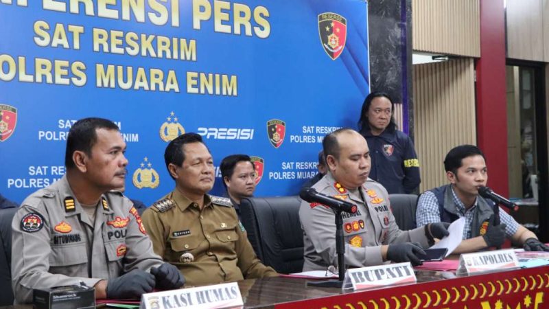 Polres Muara Enim Bongkar Sindikat Pencurian Aset Pasar Inpres, 163 Rolling Door dan Puluhan Pintu Toilet Digasak