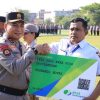 Tunjukkan Komitmen Nyata, Kapolda Riau Serahkan Kartu BPJS Ketenagakerjaan bagi 268 PPPK dan PHL