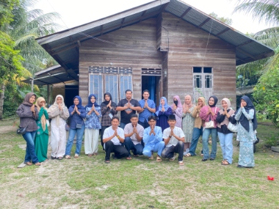 Pererat Persaudaraan, Pramuka SMKN 1 Bengkalis Gelar Tradisi Baraan Idulfitri dari Rumah ke Rumah