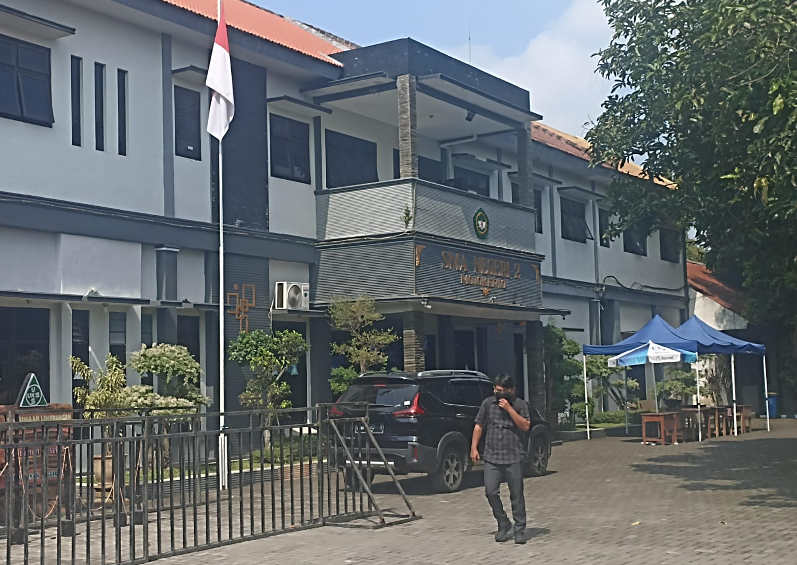 Pastikan Akuntabilitas Anggaran Sarpras 2025 di SMAN 2 Mojokerto, Konfirmasi Awak Media Masih Terganjal