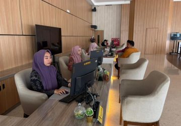 Dukung Efisiensi Energi, DPMPTSP Riau Tetap WFO dengan Protokol Hemat Listrik