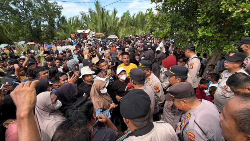 Protes Peredaran Narkoba di Panipahan Berujung Kericuhan, Rumah Warga Rusak Diamuk Massa