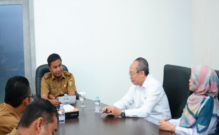 Sinergi Perkuat Data, Bupati Kampar Ahmad Yuzar Terima Audiensi Kepala BPS Riau