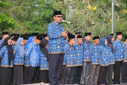 Pimpin Apel Hari Kesadaran Nasional, Sekda Siak Mahadar Warning ASN Soal Disiplin dan Target Kinerja
