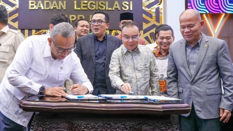Kado Spesial Hari Kartini: Penantian 22 Tahun Berakhir, RUU PPRT Resmi Disahkan Menjadi Undang-Undang
