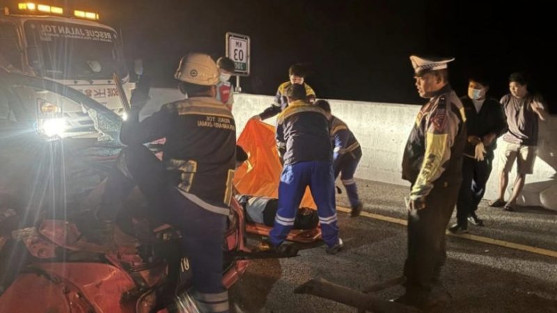 Kecelakaan Maut di Tol Pekanbaru-Dumai: Toyota Calya Hantam Truk, Dua Orang Tewas di Tempat