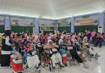 Sempat Tertunda Kendala Teknis, 438 JCH Kampar Kloter BTH 5 Akhirnya Bertolak ke Tanah Suci